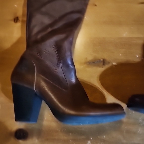 BOC Tall Leather Riding Boots with Heel + Zipper - Brown - Women's 6 - Picture 8 of 10